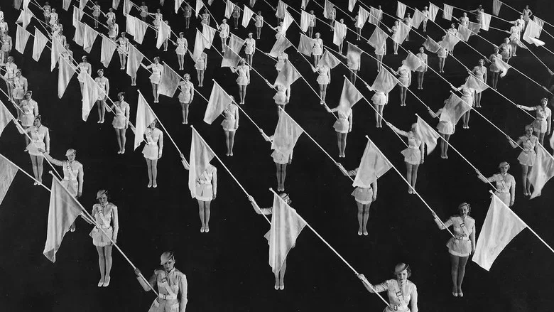 Gold Diggers of 1937 screenshot 2