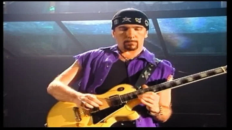 U2: Zoo TV - Live from Sydney screenshot 2