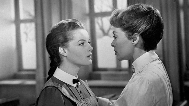 Girls in Uniform screenshot 3