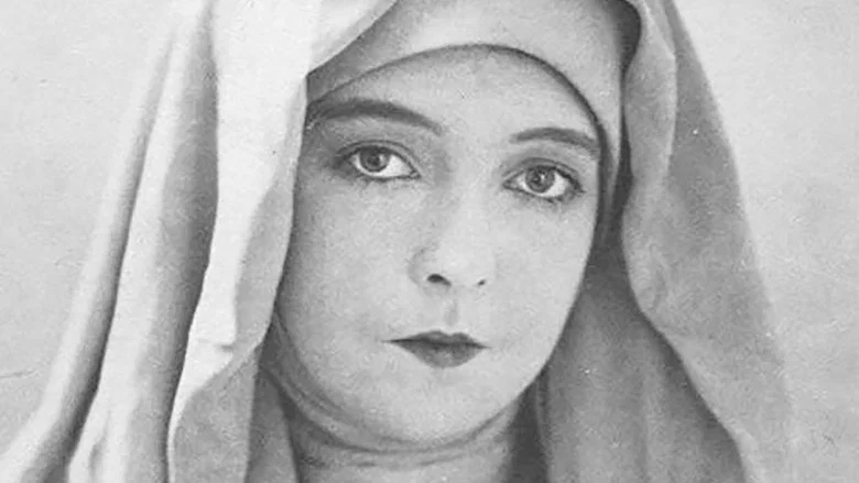 The White Sister screenshot 1