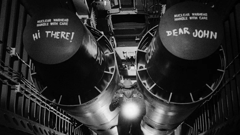 Dr. Strangelove or: How I Learned to Stop Worrying and Love the Bomb screenshot 2