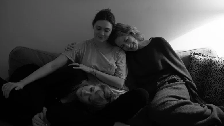 His Three Daughters screenshot 6