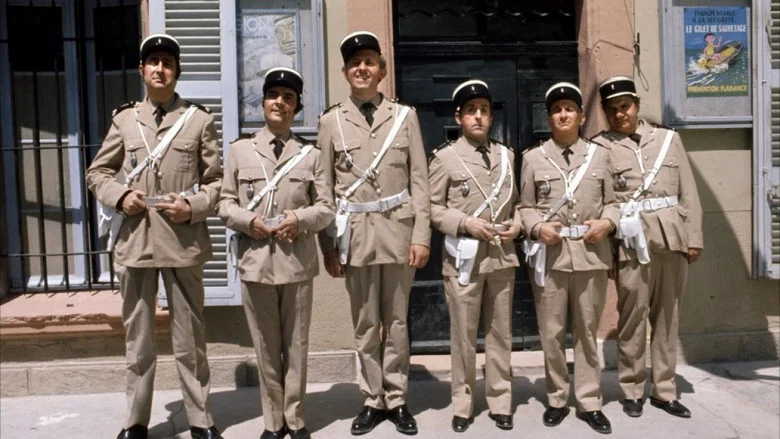 The Gendarme Takes Off screenshot 6