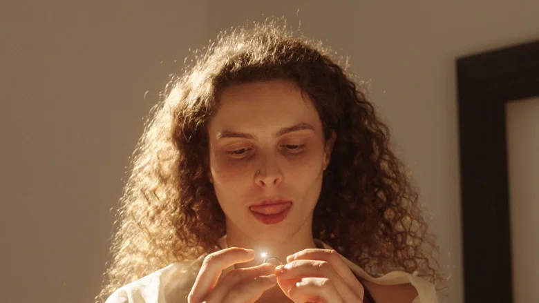 La mujer del escultor screenshot 2