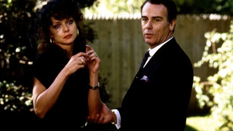 Married to the Mob screenshot 1
