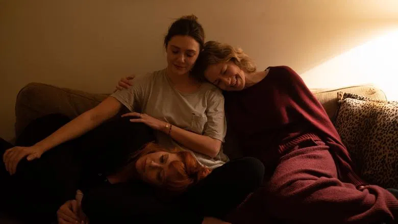 His Three Daughters screenshot 3