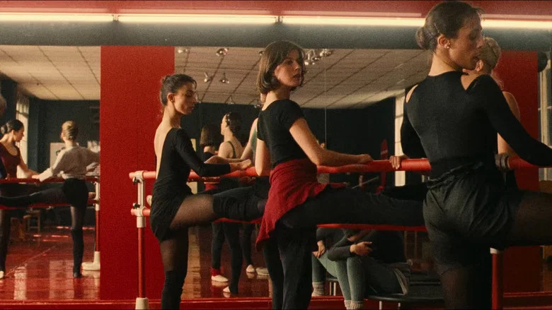 Three Colors: Red screenshot 5
