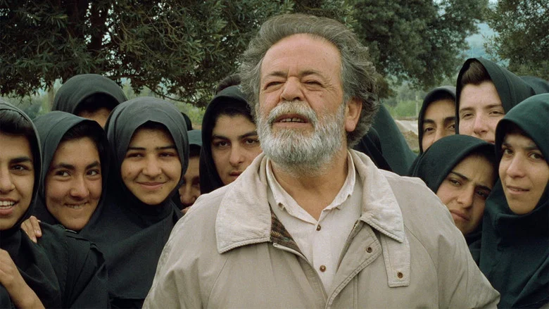 Through the Olive Trees screenshot 5