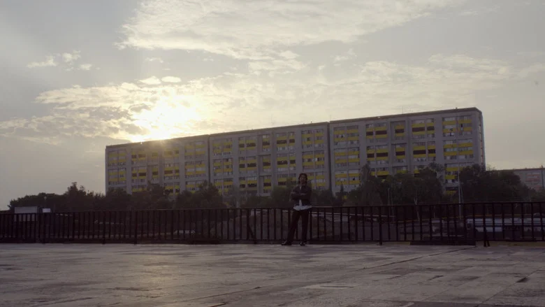 Llamen a un adulto (Sepiaexperimental) screenshot 6