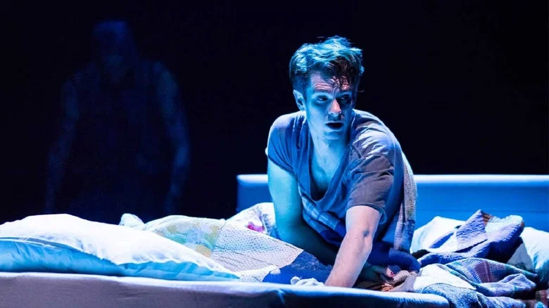 National Theatre Live: Angels In America — Part One: Millennium Approaches screenshot 4
