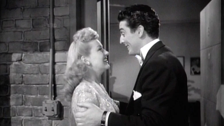 Footlight Serenade screenshot 3