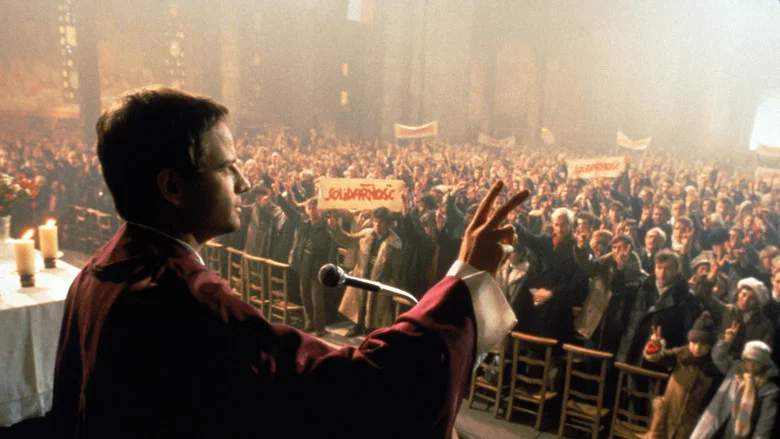 To Kill a Priest screenshot 1