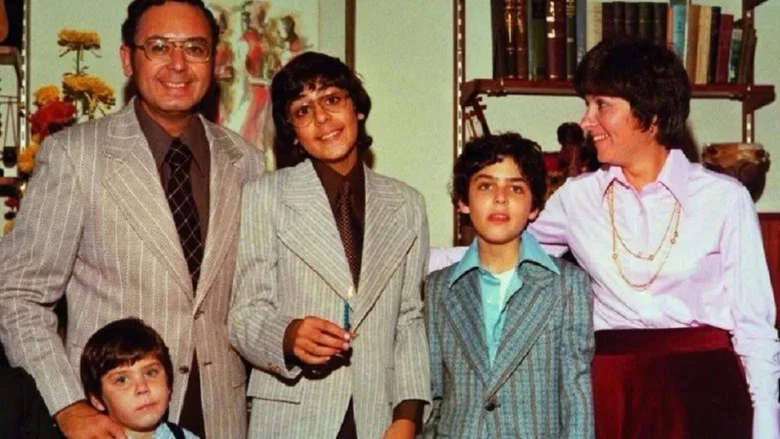 Capturing the Friedmans screenshot 2