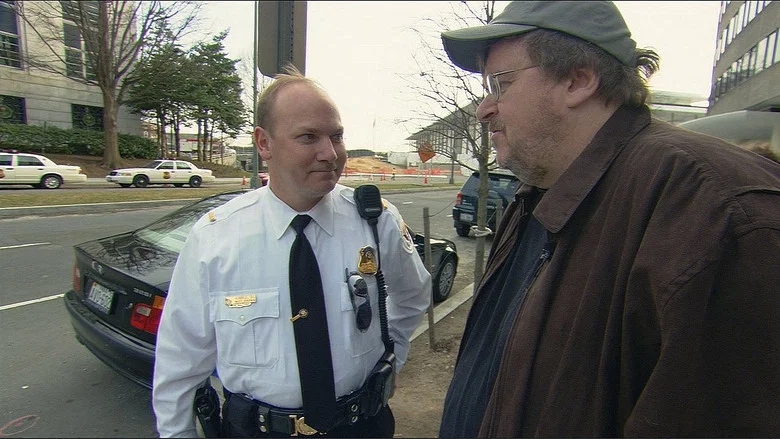 Fahrenheit 9/11 screenshot 4