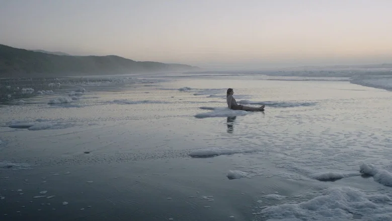 Everything Beautiful Is Far Away screenshot 2