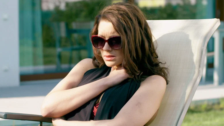 Raluca screenshot 1