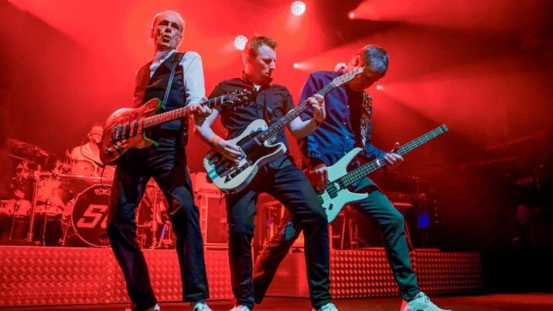 Status Quo - Pictures Live at Montreux 2009 screenshot 1