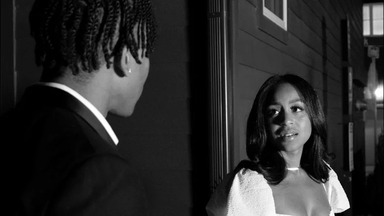 Three Wrongs & Mrs. Right screenshot 1