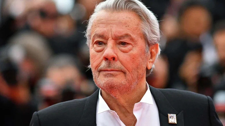 Alain Delon, a unique portrait screenshot 2