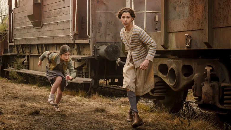 The Railway Children Return screenshot 3