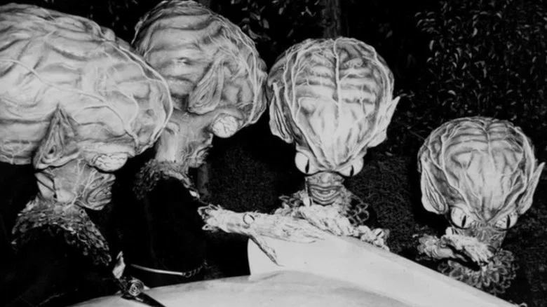 Invasion of the Saucer Men screenshot 8