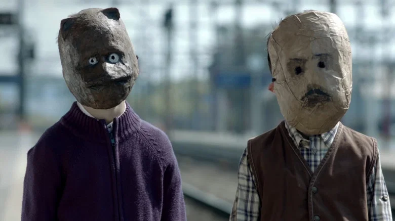 Never Die Young screenshot 1