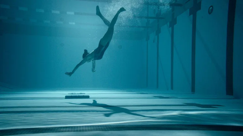 12 Feet Deep screenshot 6