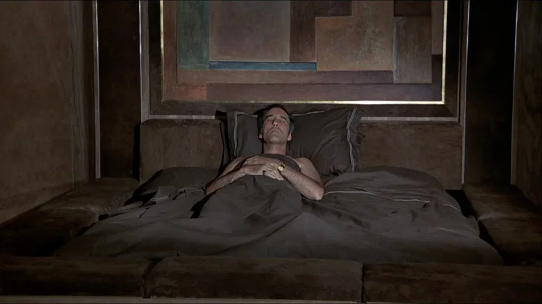 The Man with the Golden Gun screenshot 3