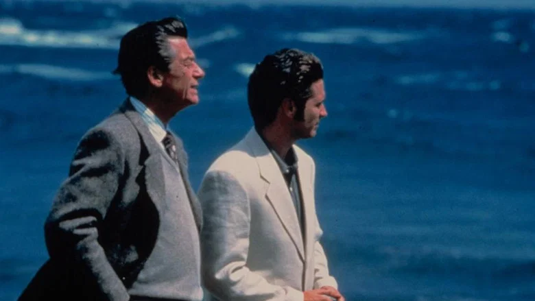 Love and Death on Long Island screenshot 2