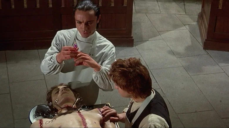 Flesh for Frankenstein screenshot 2