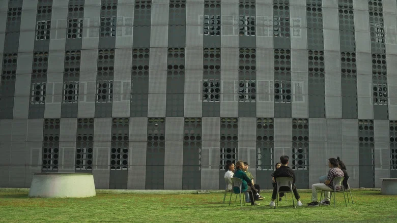 Broken Hallelujah screenshot 1