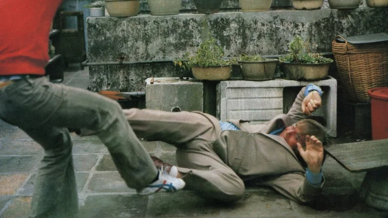 The Girl From Hong Kong screenshot 2