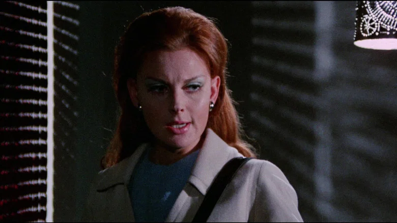 The Forbidden Photos of a Lady Above Suspicion screenshot 3