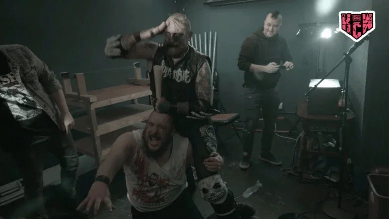 KCW: Cold November Pain screenshot 1
