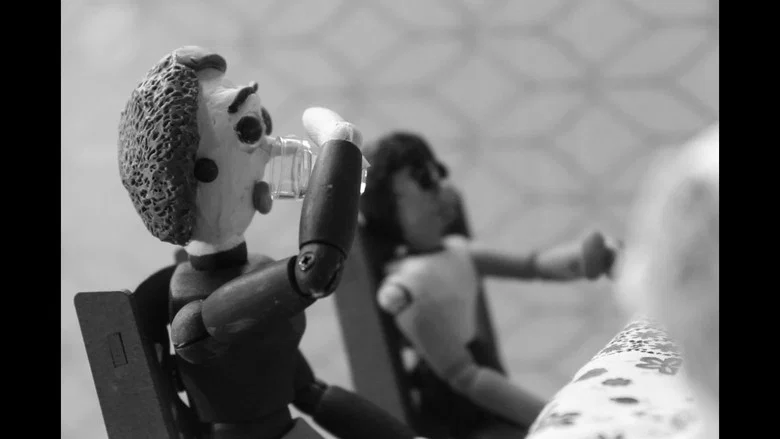 Minha Casa Está Cheia de Estranhos screenshot 8