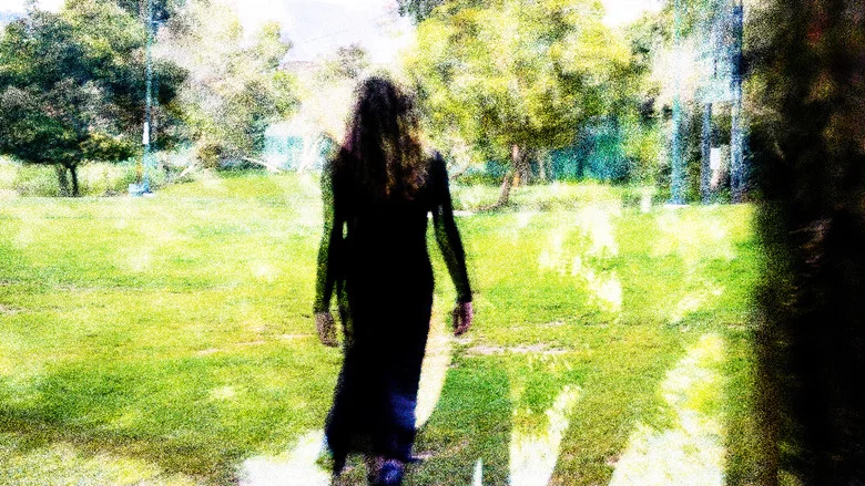 Angel (iii) screenshot 1