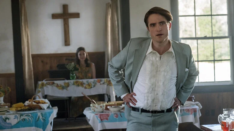 The Devil All the Time screenshot 5