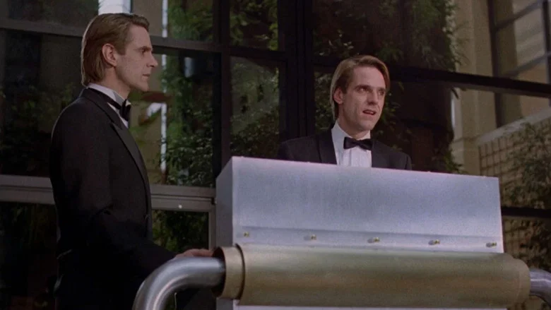 Dead Ringers screenshot 7