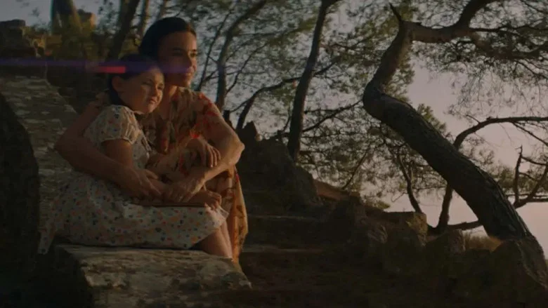 Simone: Woman of the Century screenshot 3