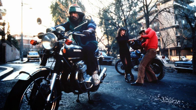 The Cop in Blue Jeans screenshot 1