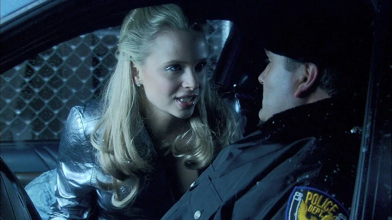 Decoys 2: Alien Seduction screenshot 2