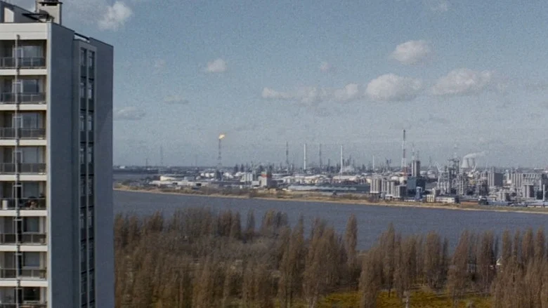 Left Bank screenshot 4
