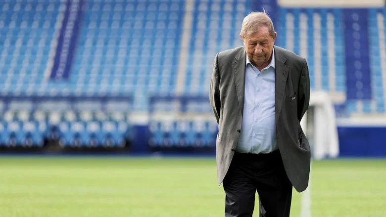Guy Roux, une histoire de France screenshot 1