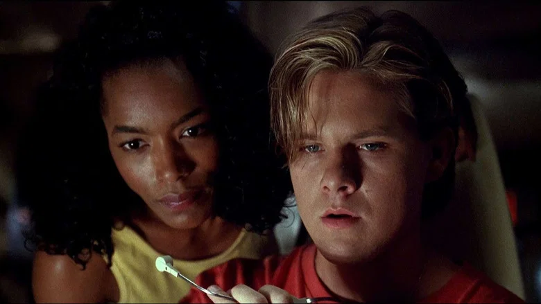 Critters 4 screenshot 4
