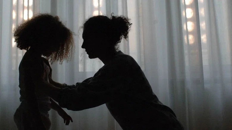 The Unknown Woman screenshot 6