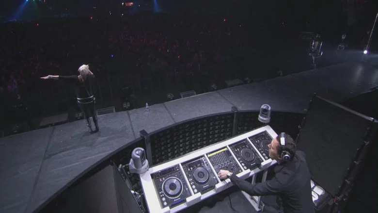 Tiësto: Copenhagen: Elements of Life World Tour screenshot 2