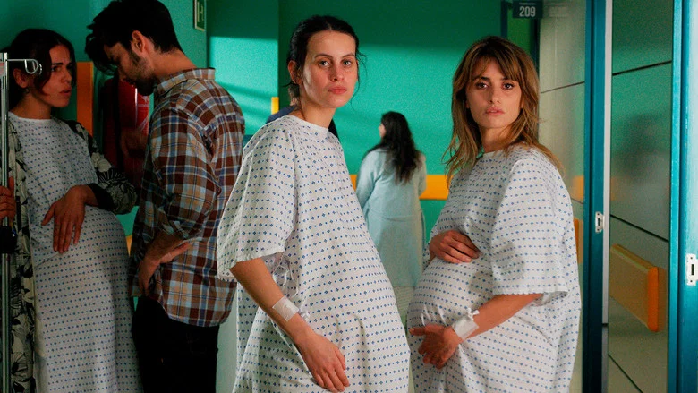 Parallel Mothers screenshot 1