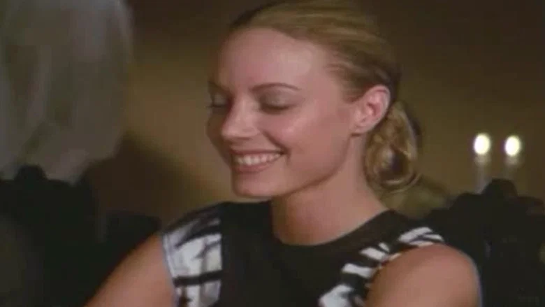 Emmanuelle 2000: Emmanuelle in Paradise screenshot 1