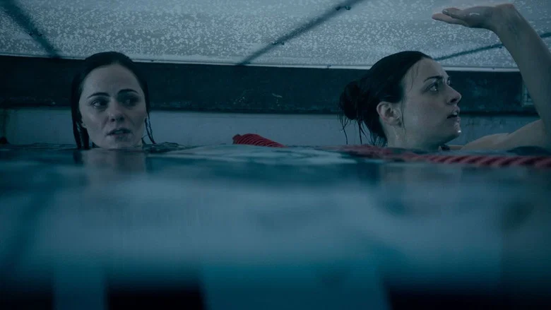 12 Feet Deep screenshot 7