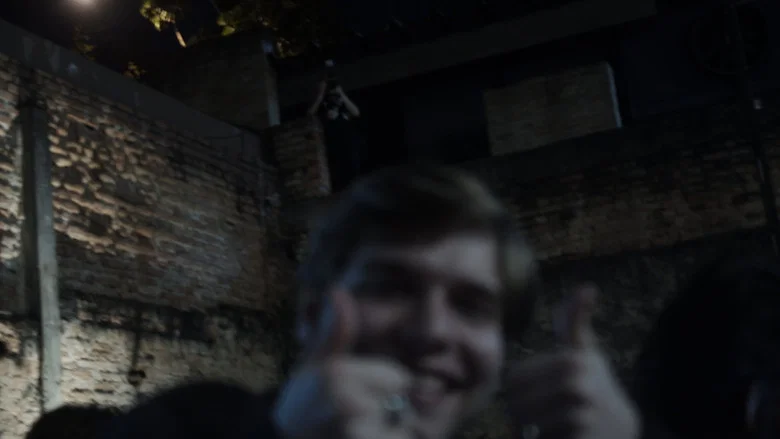 THE WORLD IS CONSUMING ME AND I CAN'T RUN AWAY FROM THE FALL screenshot 6